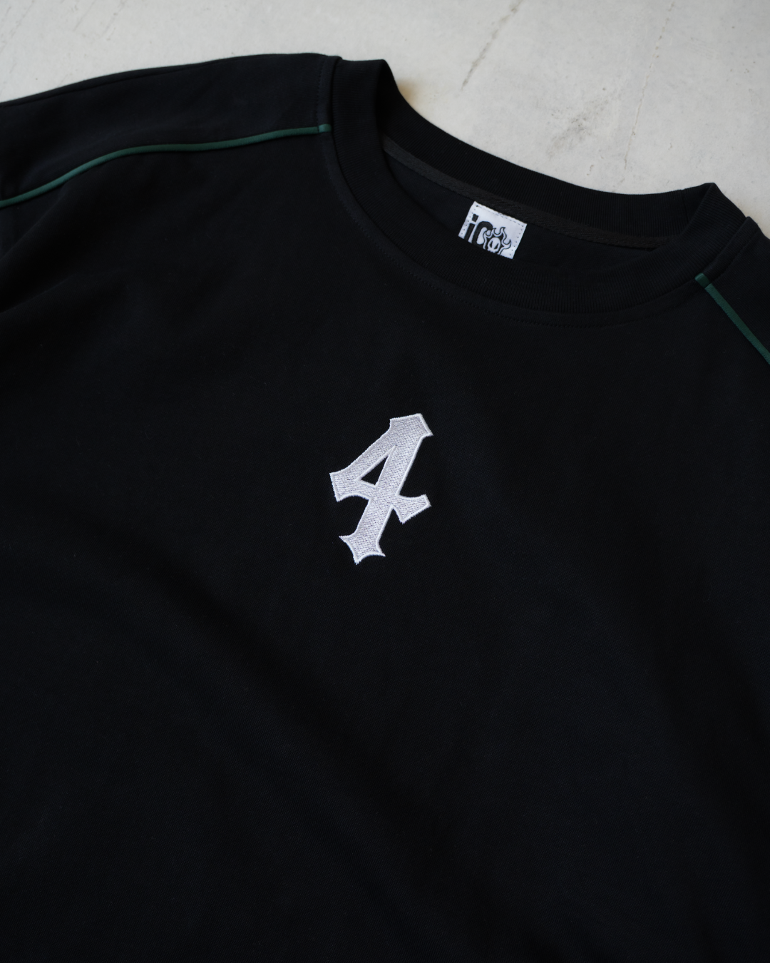 Espada Quatro T-Shirt